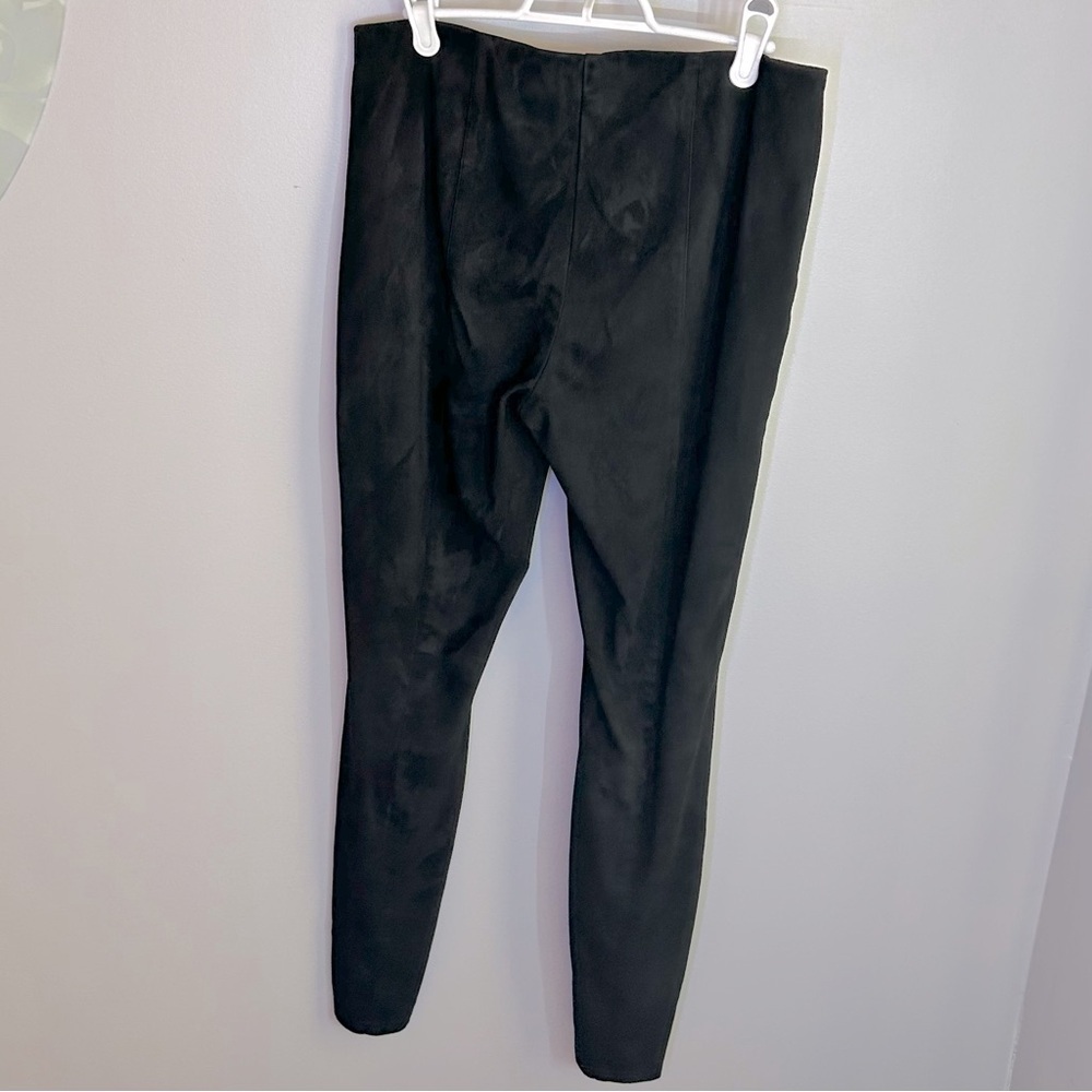 Reitmans Faux Suede Classic Black Pull On Stretchy Leggings Womens Size 10 - Picture 3 of 11